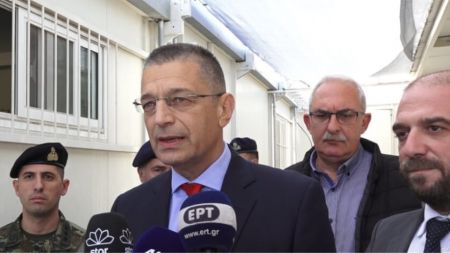 Στεφανής: Δεν αλλάζει τίποτα στην εμπλοκή των Ενόπλων Δυνάμεων στο προσφυγικό