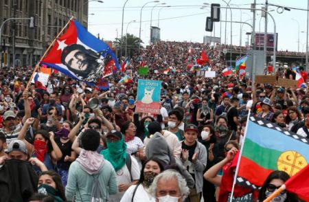 Χιλή: Αναδίπλωση Πινιέρα – Ήρθη η κατάσταση εκτάκτου ανάγκης