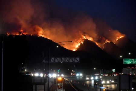 Καλιφόρνια : Έφτασε στις «ακριβές» συνοικίες η φωτιά