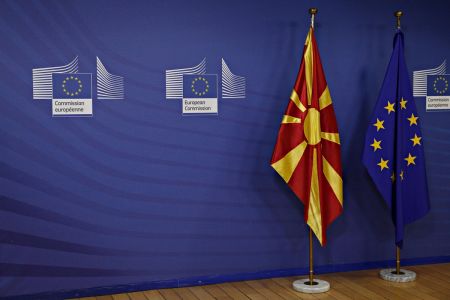ΕΕ σε Ζάεφ : Οι αρχές παραμένουν δεσμευμένες στη Συμφωνία των Πρεσπών