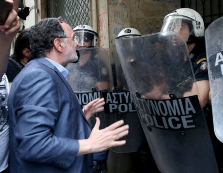 ΛΑΕ: Μεθοδεύσεις στις δίκες αγωνιστών ενάντια στους ηλεκτρονικούς πλειστηριασμούς