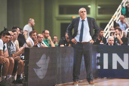 Ολέθρια σχέση με το Τριφύλλι