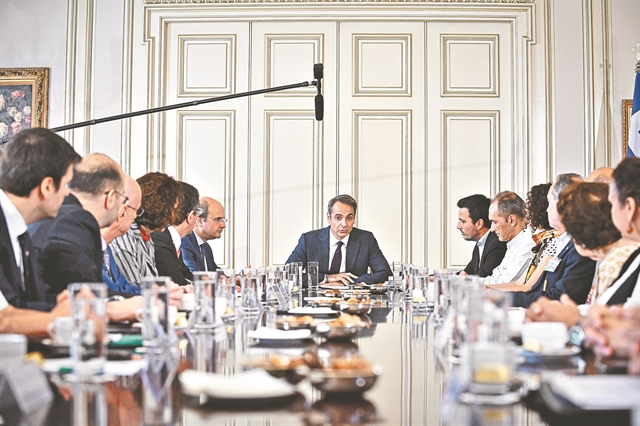 Ψάχνουν το επενδυτικό ντιλ που θα κάνει τη διαφορά