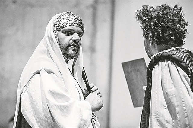 Ο Μάκης και η «Μήδεια» του Μποστ