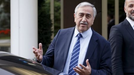 Κυπριακό : Μηνύματα Ακιντζί προς Αναστασιάδη και ΟΗΕ για τριμερή