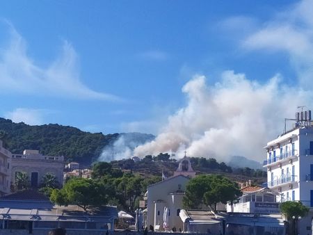 Πυρκαγιά στις Σπέτσες