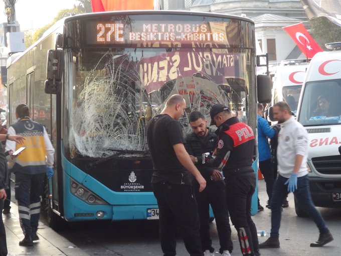 Κωνσταντινούπολη : Οδηγός λεωφορείου έπεσε πάνω στο πλήθος