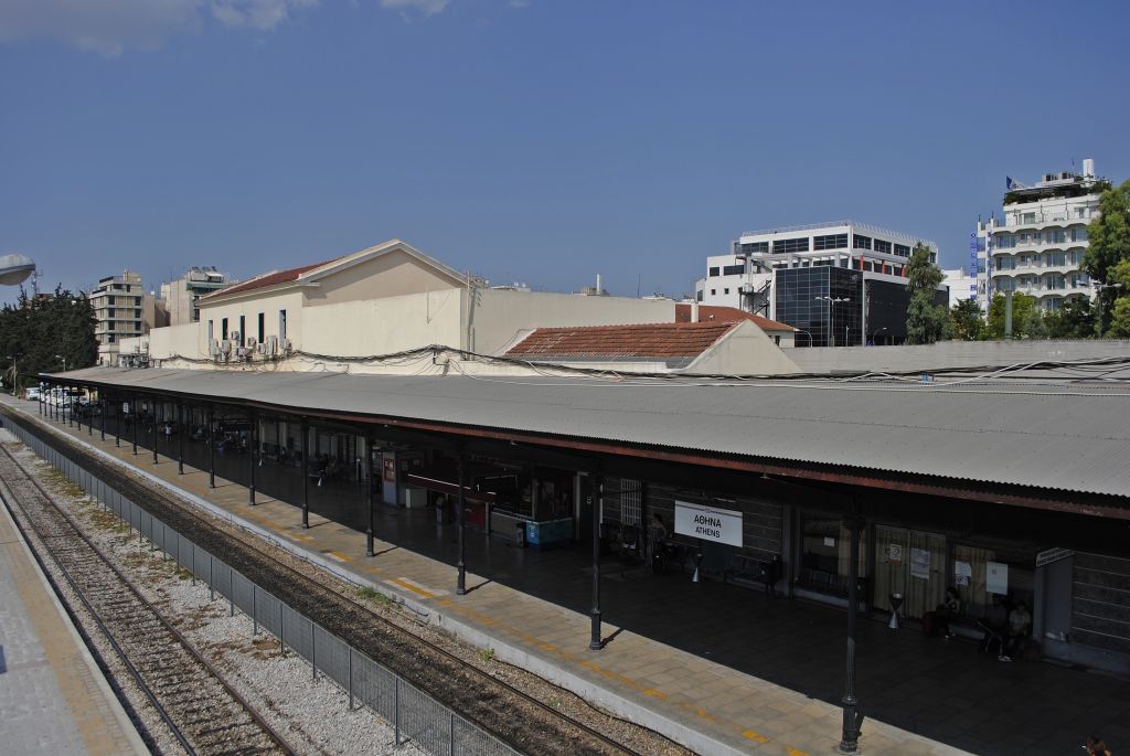 Σύγκρουση τρένων στον σταθμό Ρέντη