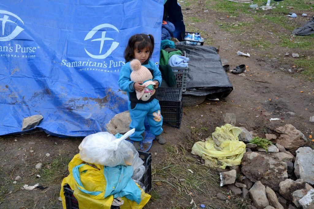 Μεταφορά 2.000 εμβολίων για τα παιδιά στη Μόρια με παρέμβαση Μητσοτάκη