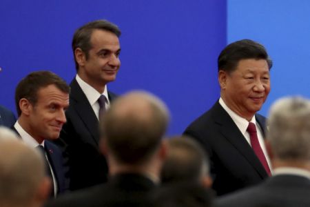 Mitsotakis pushes to lure Chinese investment, says ‘Greece is open for business’