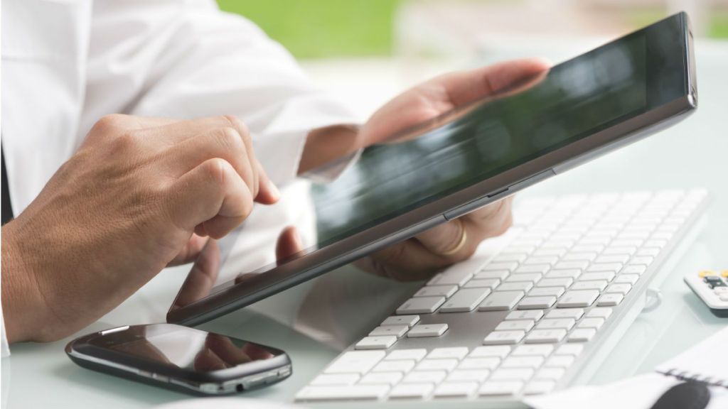 Υπεύθυνες δηλώσεις και εξουσιοδοτήσεις μέσω smartphone