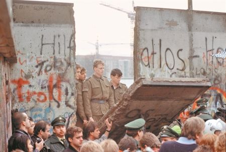 Η σιωπή των ερειπίων