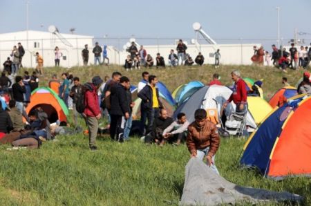 Διαβατά : 10 τραυματίες σε συμπλοκή προσφύγων στη δομή
