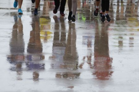 37ος Μαραθώνιος : Ενας δρομέας υπέστη έμφραγμα  – 200 χρειάστηκαν πρώτες βοήθειες