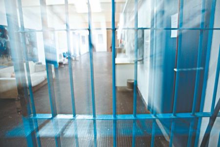 Θεσσαλονίκη : Τι λέει ο 52χρονος αστυνομικός που σκότωσε την 7χρονη κόρη του