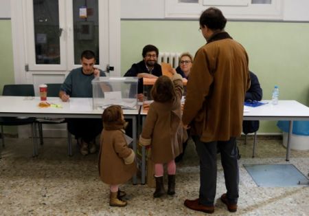 Ισπανία – Εκλογές : Μικρότερη η προσέλευση σε σχέση με τις κάλπες του Απριλίου