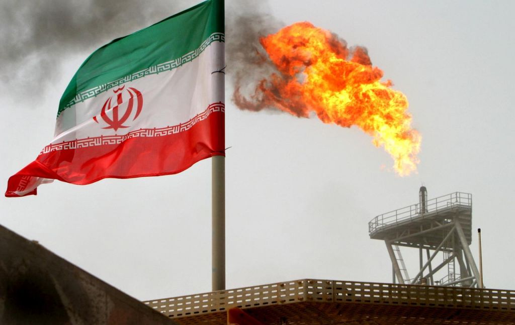 Ιράν : Στα 53 δισεκ. βαρέλια αργού, εκτιμάται το νέο κοίτασμα