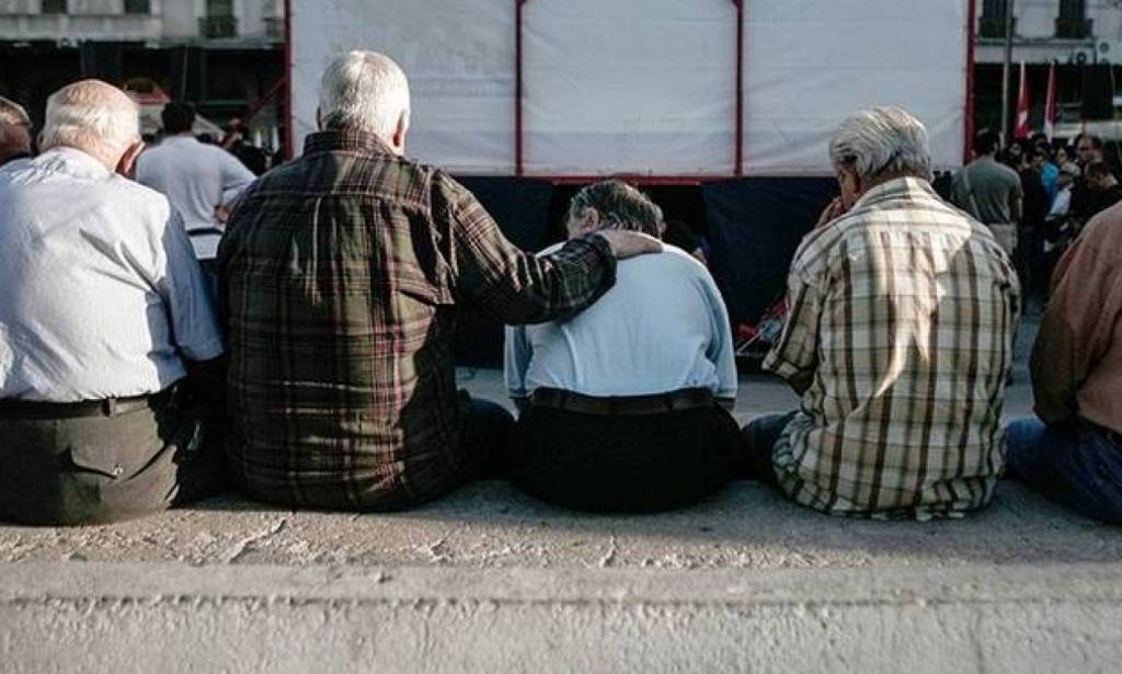 Ξέχασαν μισθωτούς και συντα­ξιούχους