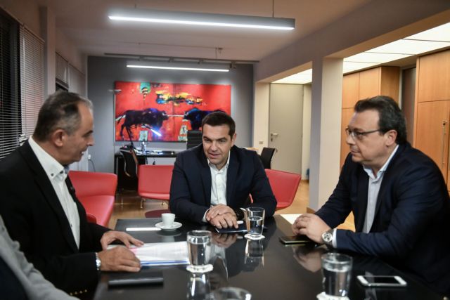 Τσίπρας : Καταγγέλλει την κυβέρνηση για ρουσφετολογία στη ΔΕΗ