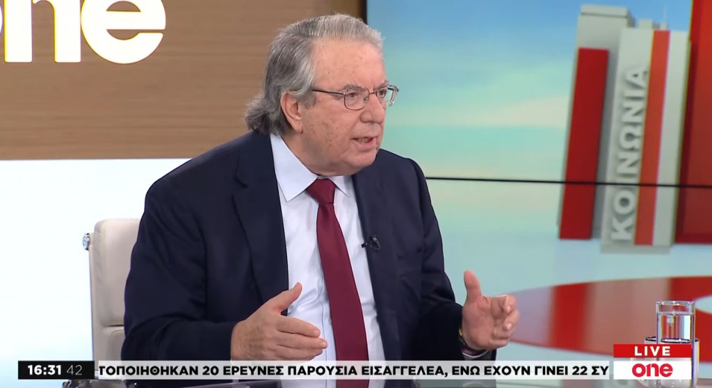 Γ. Μπαμπινιώτης στο One Channel: Τα πανεπιστήμια δεν κινδυνεύουν από φοιτητές