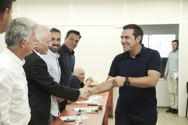 Ο ΣΥΡΙΖΑ αντιμέτωπος με ιδεοληψίες και αντιφάσεις