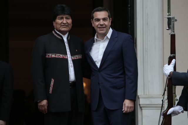 Τσίπρας σε Μοράλες : Ο αγώνας για τη Δημοκρατία στη Βολιβία μας αφορά όλους