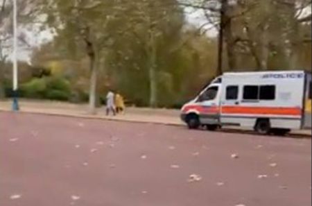 Βρετανία – Μπάκιγχαμ : Ύποπτο αυτοκίνητο έξω από το παλάτι