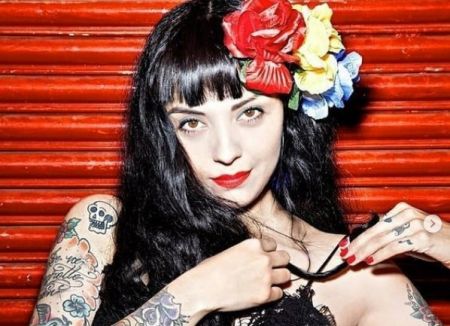 Mon Laferte: Η αποκαλυπτική διαμαρτυρία της σε μουσικά βραβεία