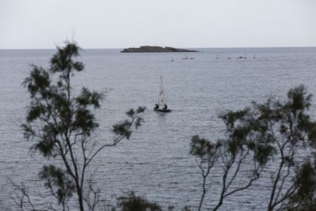 Καιρός : Έντονη συννεφιά και μικρή άνοδος της θερμοκρασίας