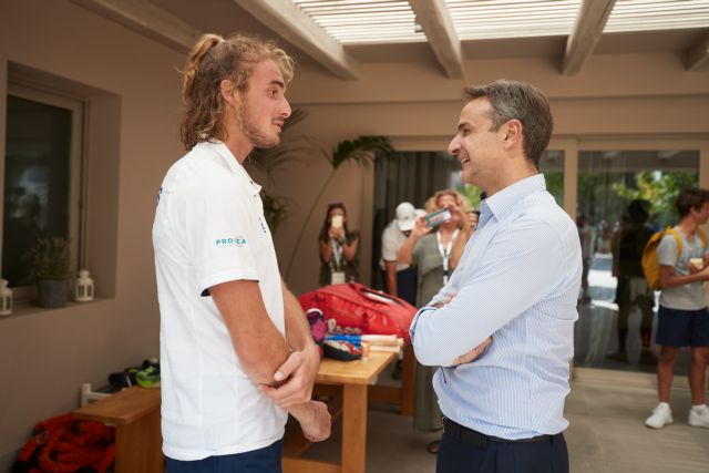 Στον ημιτελικό Τσιτσιπά – Φέντερερ ο Μητσοτάκης