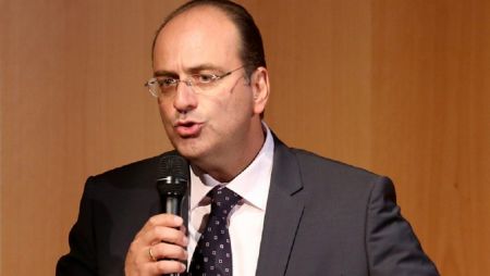 Μακάριος Λαζαρίδης : Είτε αρέσει είτε όχι στον κ. Τσίπρα, θα γίνουμε μια κανονική χώρα