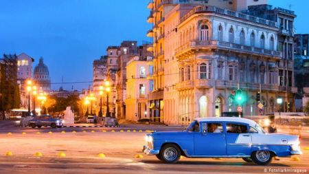 Η Κούβα γιορτάζει και επιμένει