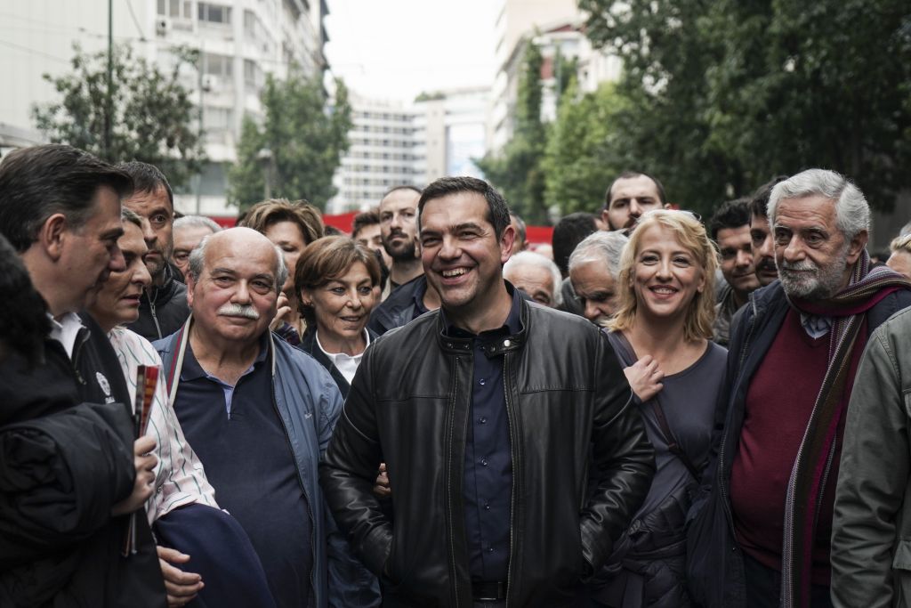ΝΔ για τη συμμετοχή Τσίπρα στην πορεία: «Πήγε, είδε, έφυγε»
