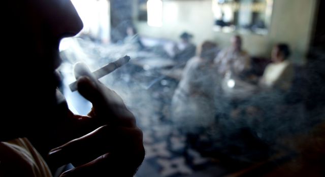 Αντικαπνιστικός νόμος : Ερχονται τσουχτερά πρόστιμα – Εως 10.000 ευρώ