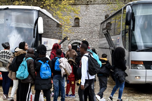 Με κλειστά προσφυγικά κέντρα θα αντιμετωπίσει η κυβέρνηση τις  αμείωτες ροές