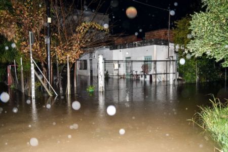 Κακοκαιρία : «Σάρωσε» Πύργο και Καβάλα – Τεράστια προβλήματα