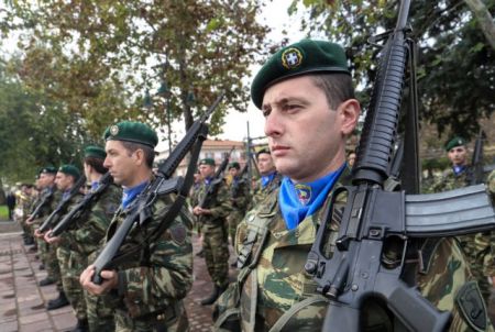Προσλήψεις : 2.000 επαγγελματίες οπλίτες στις Ένοπλες Δυνάμεις