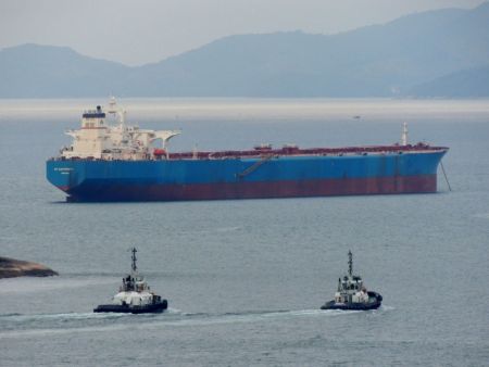 Πυρκαγιά σε ελληνικό φορτηγό πλοίο – Πέθανε ο πλοίαρχος