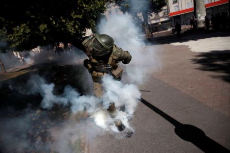 «Καζάνι που βράζει» η Χιλή : Νεκροί, διαδηλώσεις και λεηλασίες