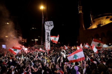 Λίβανος: Για μια «νέα ανεξαρτησία» διαδήλωσαν οι πολίτες (εικόνες)