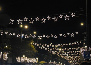 Κώστας Μπακογιάννης: Ξήλωσε τα αστεράκια ενόψει Χριστουγέννων