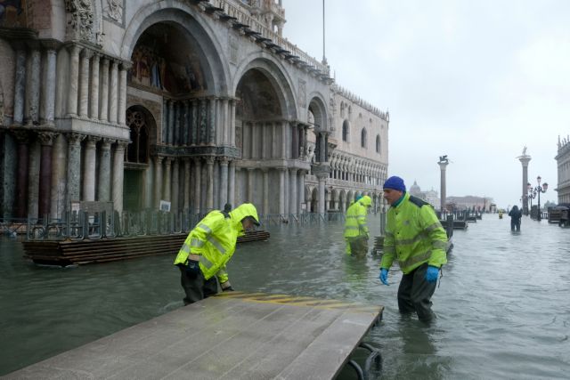 Ιταλία:  Νέα πλημμυρίδα στη Βενετία από τις σφοδρές βροχοπτώσεις (Εικόνες)