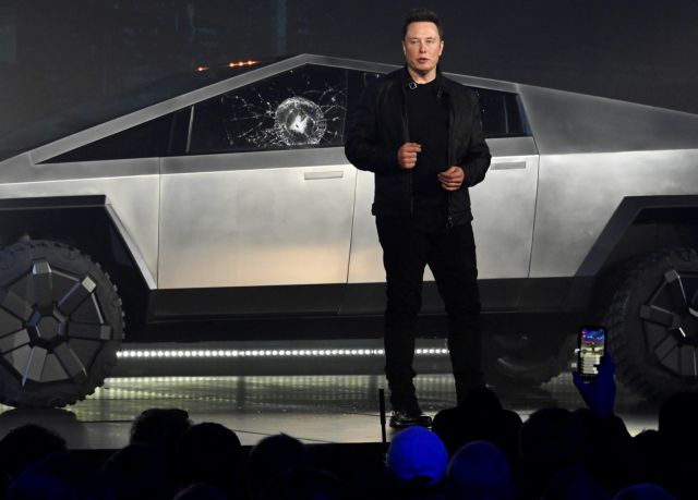 Έλον Μασκ για Cybertruck της Tesla : Εχει ήδη 150.000 παραγγελίες