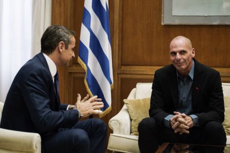 Ο Μητσοτάκης, ο Τσίπρας και ο Βαρουφάκης