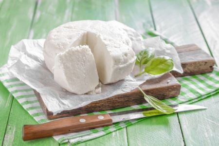 Στο Ευρωπαϊκό Δικαστήριο η Δανία γιατί εξάγει «φέτα»