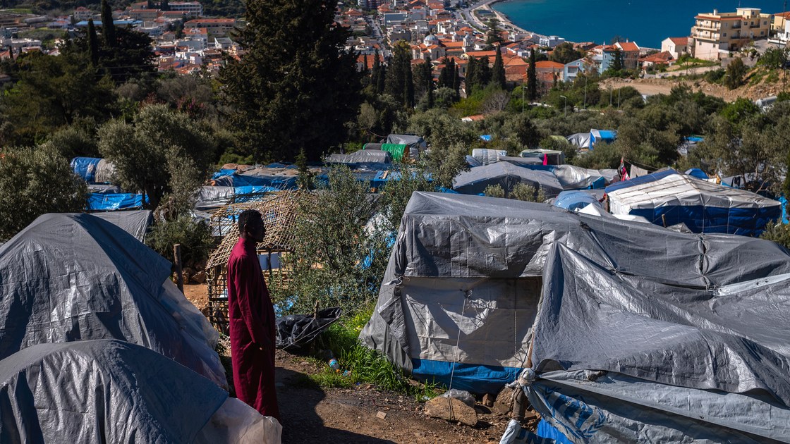 Mayors oppose construction of closed migrant, refugee camps