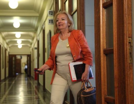 Οδεύει προς ΣΥΡΙΖΑ η Βάρτζελη του Παπανδρέου