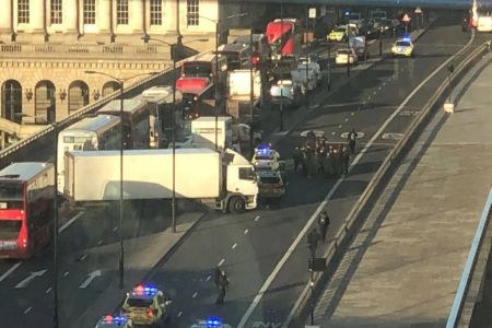 Λονδίνο : Συναγερμός μετά από πυροβολισμούς στη London Bridge