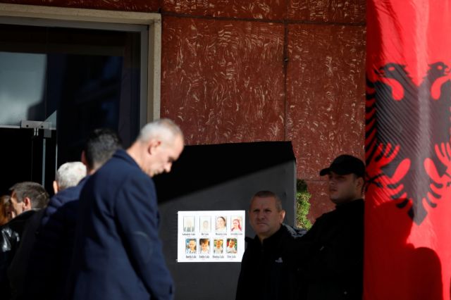 Αλβανία: Ανείπωτη θλίψη – Στους 50 οι νεκροί – Τέλος στις επιχειρήσεις διάσωσης