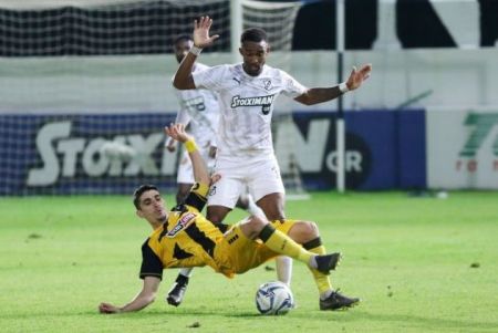 Κυρίαρχος ο ΟΦΗ στην Κρήτη, νίκησε την ΑΕΚ με 1-0